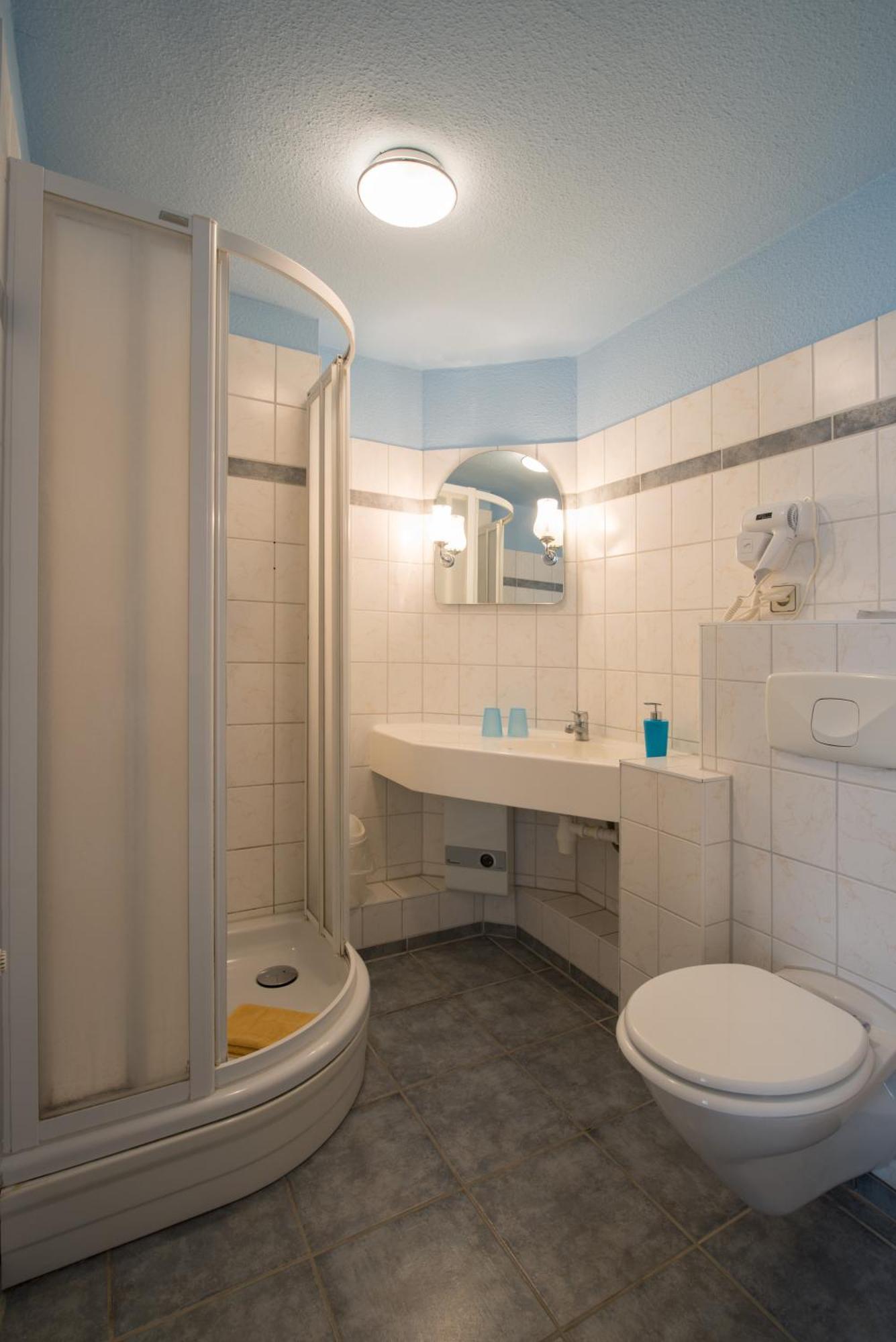 Hotel Knoepel Висмар Экстерьер фото