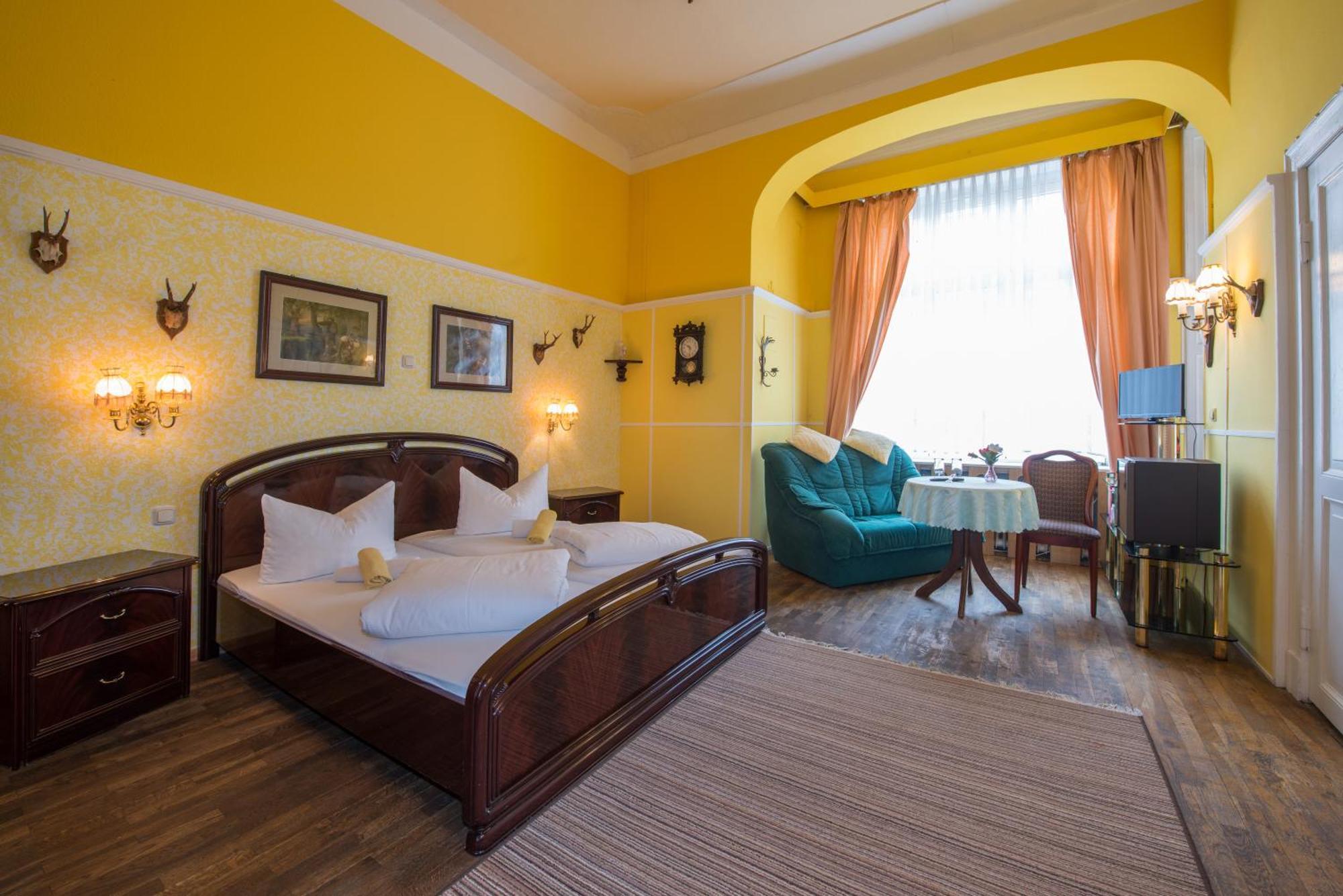 Hotel Knoepel Висмар Экстерьер фото