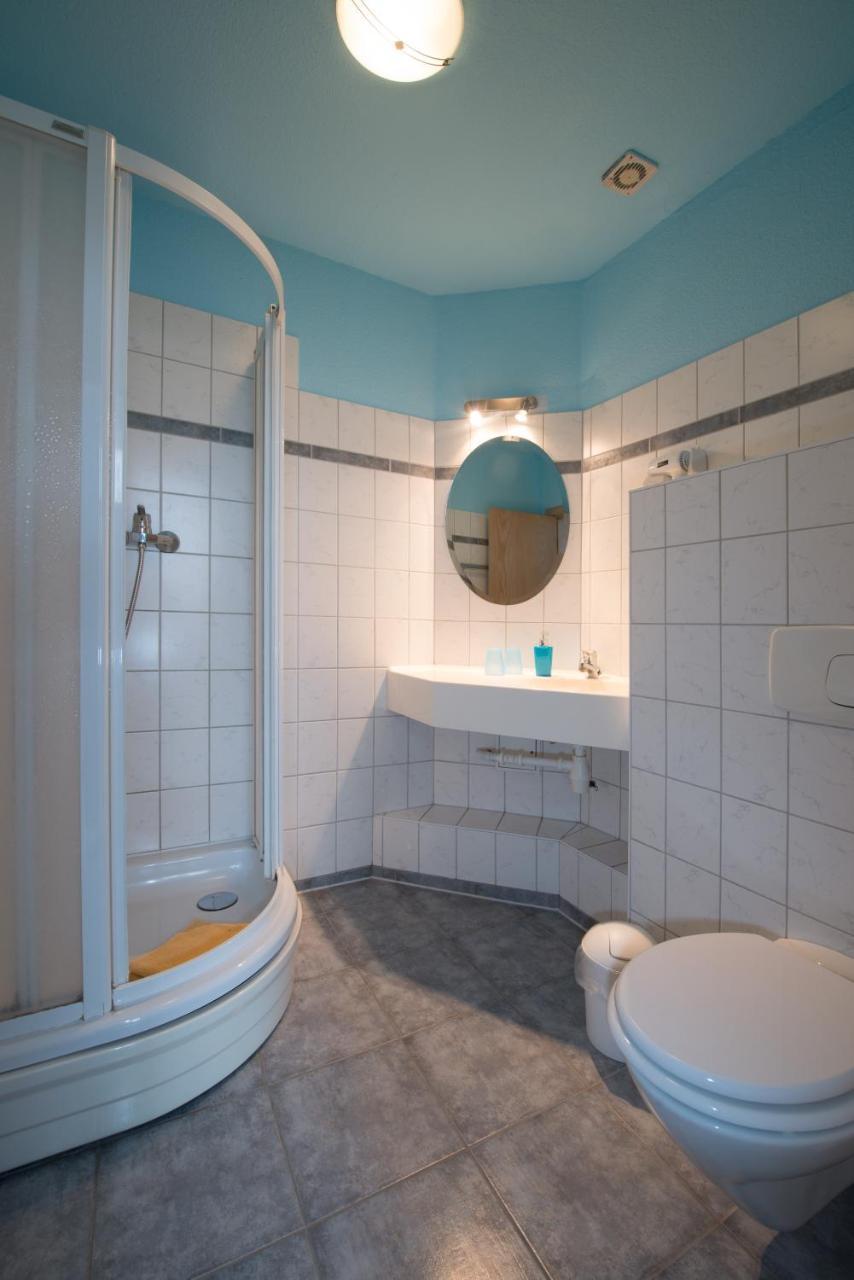 Hotel Knoepel Висмар Экстерьер фото