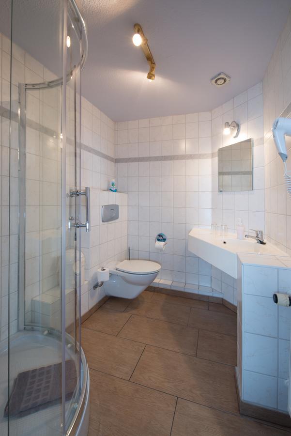 Hotel Knoepel Висмар Экстерьер фото