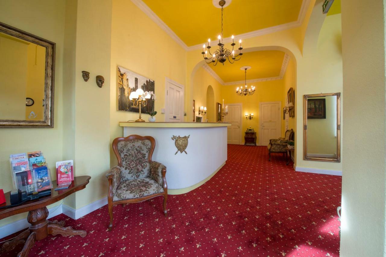 Hotel Knoepel Висмар Экстерьер фото